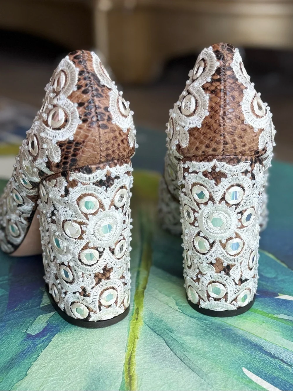 TORY BURCH Embellished BEIGE Brown Lace Pointed Toe Pumps BLOCK HEELS FANCY